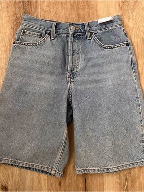 Topshop Editor Denim Shorts - NWT* - Size 6